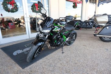 2025 KAWASAKI Z650 ABS METALLIC SPARK BLACK AND GREEN