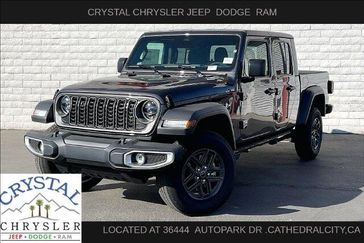 New 2026 Jeep Gladiator Sport S 4x4