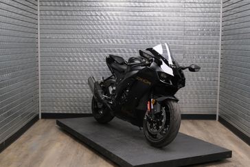 USED 2025 KAWASAKI NINJA ZX10R ABS KRT 