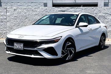 Used 2024 Hyundai Elantra Limited