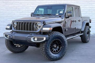 New 2026 Jeep Gladiator Sport S 4x4