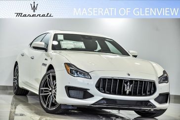 2023 Maserati Quattroporte Modena Q4 in a White exterior color. Glenview Luxury Imports 847-904-1233 glenviewluxuryimports.com 