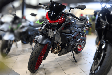 New 2025 Kawasaki Z500 SE ABS 