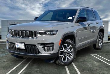 New 2027 Jeep Grand Cherokee Laredo X
