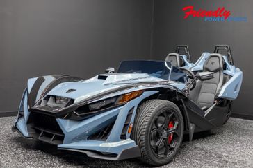 New 2026 SLINGSHOT SIGNATURE ED AUTODRIVE  GOLDEN STEEL W BLACK CRYSTAL 