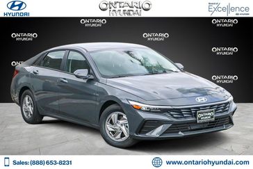 New 2025 Hyundai Elantra SE
