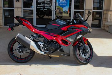 2025 Kawasaki NINJA 500 ABS PASSION RED AND METALLIC FLAT SPARK BLACK AND METALLIC MATTE DARK GRAY 
