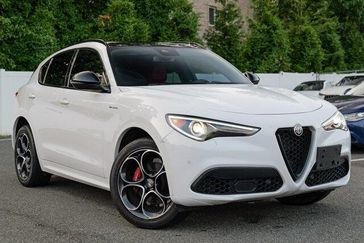 Used 2022 Alfa Romeo Stelvio Veloce