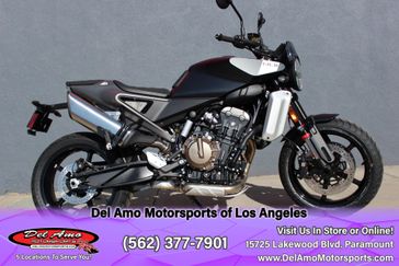 2025 Husqvarna VITPILEN 801 