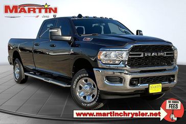 2024 RAM 3500 Tradesman Crew Cab 4x4 8' Box