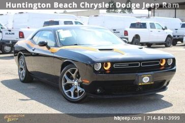 2015 Dodge Challenger SXT