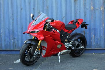 2025 Ducati Panigale V4 S 