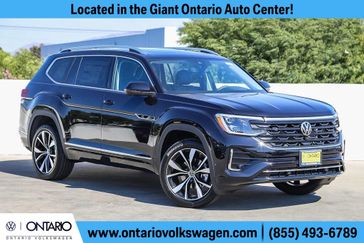 New 2026 Volkswagen Atlas 2.0T SEL Premium R-Line