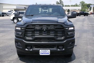 2025 RAM 2500 Tradesman Crew Cab 4x4 6'4' Box