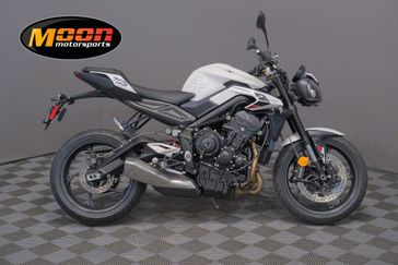 2024 Triumph STREET TRIPLE R 