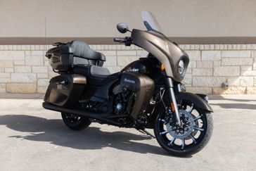 2023 INDIAN MOTORCYCLE ROADMASTER DARK HORSE BRNZ PRL MTLC 49ST in a BRONZE exterior color. Family PowerSports (877) 886-1997 familypowersports.com 