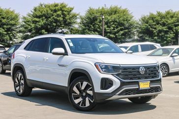 New 2025 Volkswagen Atlas Cross Sport 2.0T SE w/Technology