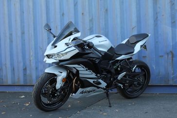 2025 Kawasaki Ninja ZX-4RR (ABS)