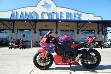 2022 Honda CBR1000RR GRAND PRIX RED