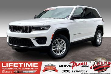 2025 Jeep Grand Cherokee Laredo X 4x4