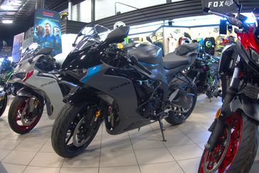 New 2025 Kawasaki Ninja ZX6R ABS 