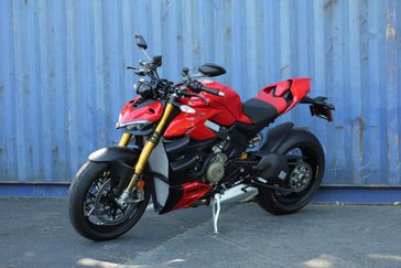 2024 Ducati Streetfighter V4 S 