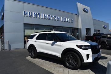 New 2025 Ford Explorer ST-Line