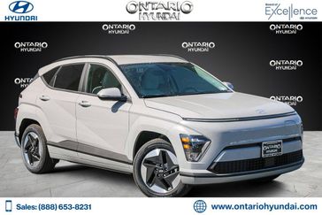 New 2025 Hyundai Kona Electric SEL