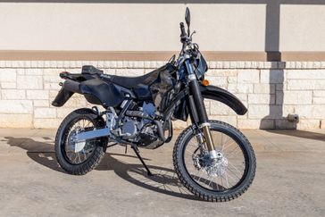 2024 SUZUKI DRZ 400S Base in a BLACK exterior color. Family PowerSports (877) 886-1997 familypowersports.com 