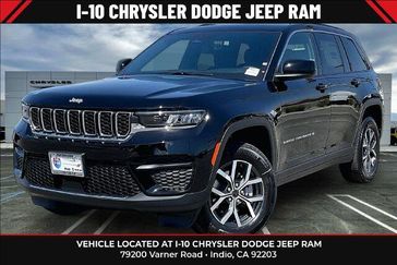 New 2027 Jeep Grand Cherokee Laredo X 4x4
