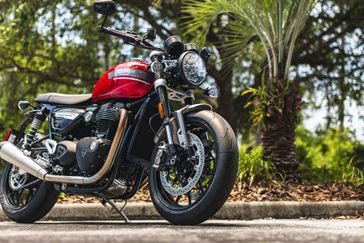 2023 Triumph Speed Twin 1200 in a RED HOPPER exterior color. Euro Cycles of Orlando 407-826-4269 eurocyclesoforlando.com 