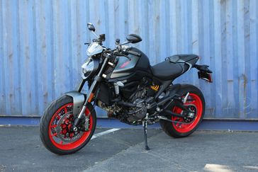 2024 Ducati Monster Plus 