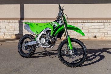 2024 KAWASAKI KX 450X in a GREEN exterior color. Family PowerSports (877) 886-1997 familypowersports.com 