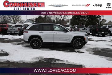 2025 Jeep Grand Cherokee Altitude X 4x4