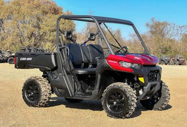 2024 CAN-AM DEFENDER XT HD9 FIERY RED
