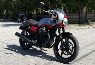 2024 Moto Guzzi V7 Stone Corsa