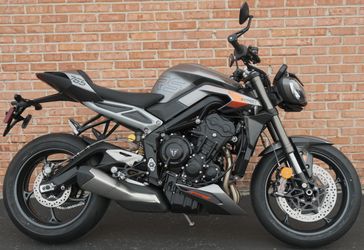 2025 Triumph Street Triple 765 RS