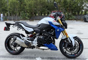 2022 BMW F 900 R