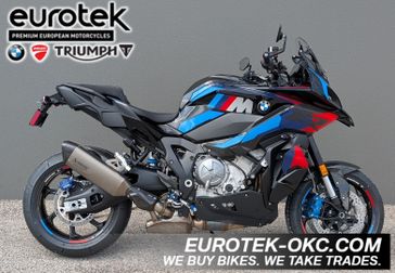 2025 BMW M1000XR 