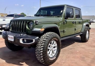 2023 Jeep Gladiator Sport