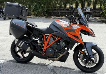 2024 KTM 1290 Super Duke GT