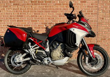 2024 Ducati Multistrada V4S Travel & Radar