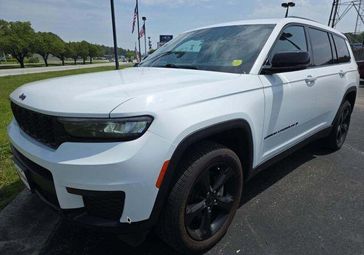 Used 2023 Jeep Grand Cherokee L Altitude