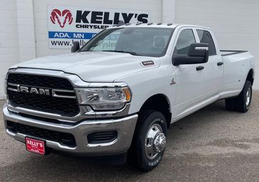 2024 RAM 3500 Tradesman Crew Cab 4x4 8' Box