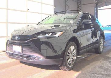 Used 2022 Toyota Venza XLE