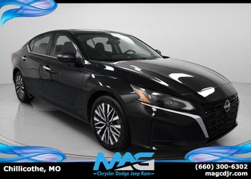 Used 2024 Nissan Altima 2.5 SV