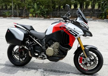 2024 Ducati Multistrada V4 RS