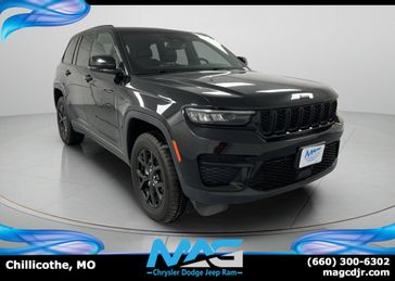 Used 2024 Jeep Grand Cherokee Altitude