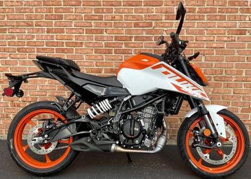 2024 KTM 250 Duke 