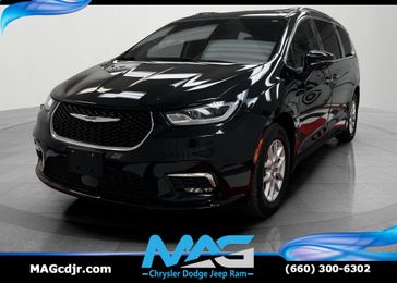Used 2021 Chrysler Pacifica Touring L
